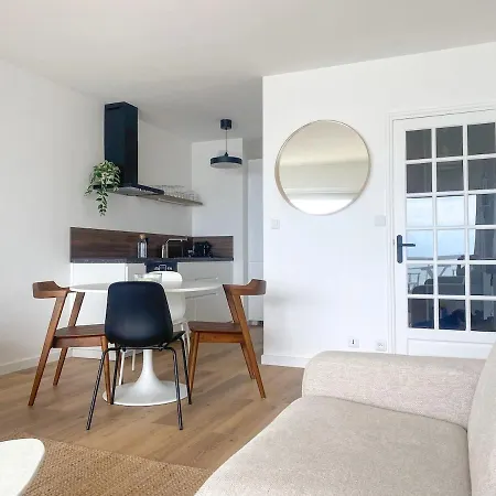 Chez Barnabe Apartment